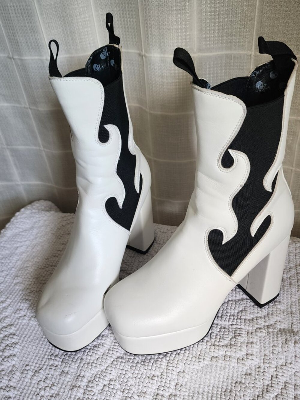 Dolls Kill White Flame Platform Chelsea Boots Women's Size 8 Gothic Chunky Heels - Picture 2 of 10